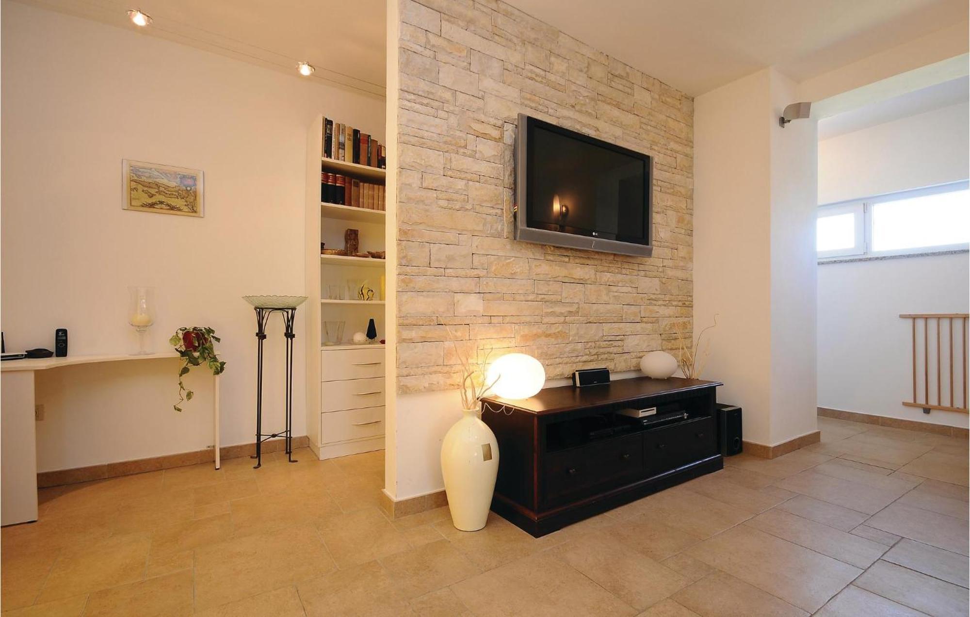 5 Bedroom Amazing Home In Debeljak Bagian luar foto