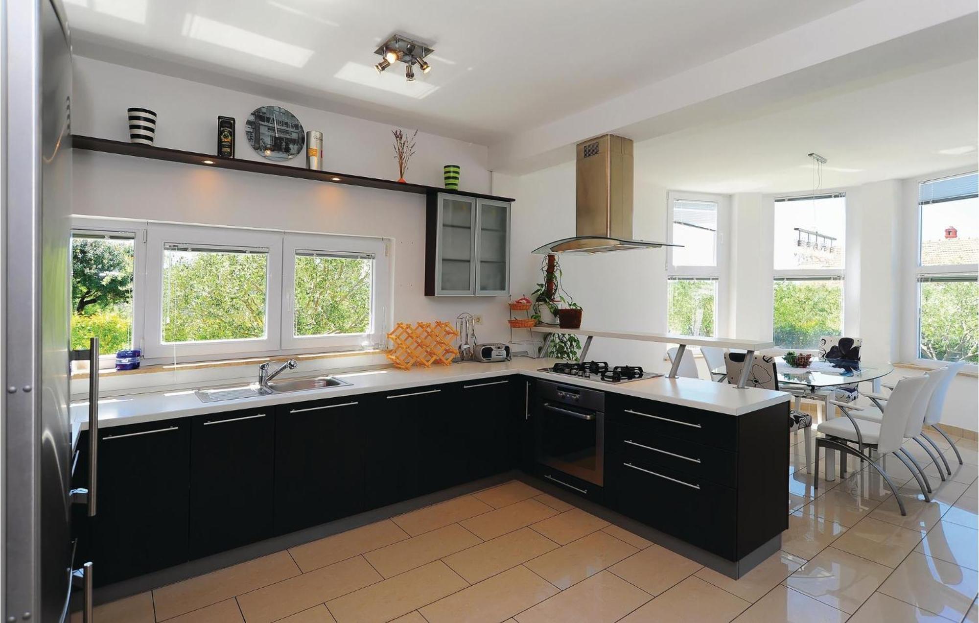 5 Bedroom Amazing Home In Debeljak Bagian luar foto