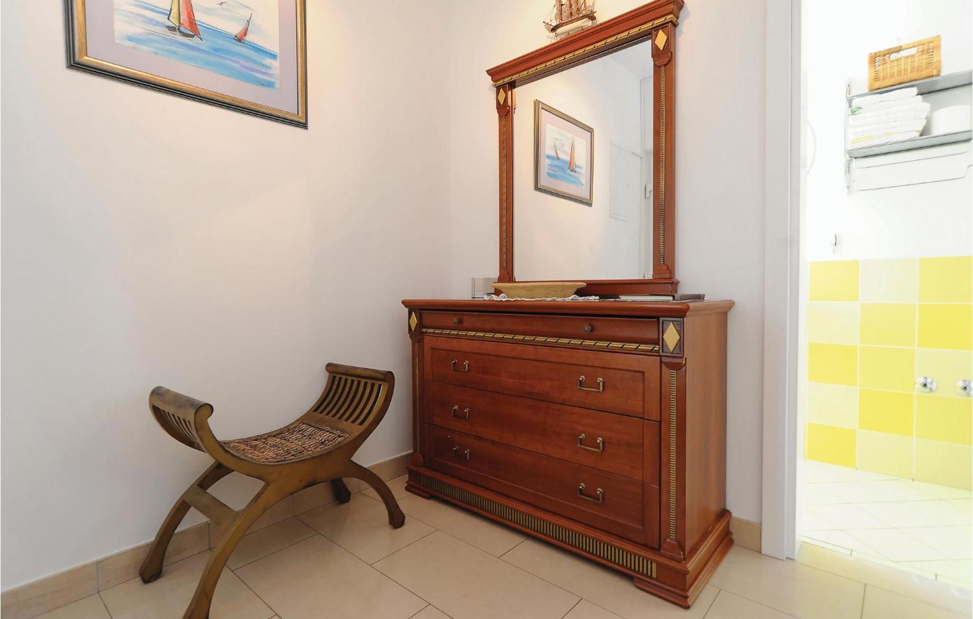 5 Bedroom Amazing Home In Debeljak Bagian luar foto