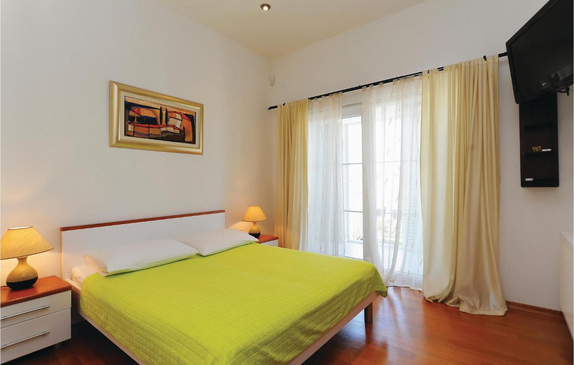 5 Bedroom Amazing Home In Debeljak Bagian luar foto